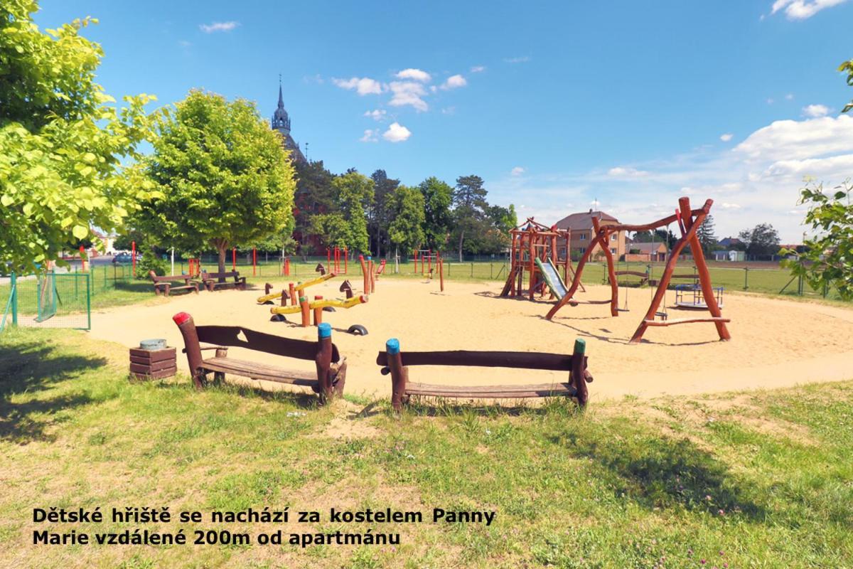Ubytovani U Mikesa Břeclav 外观 照片